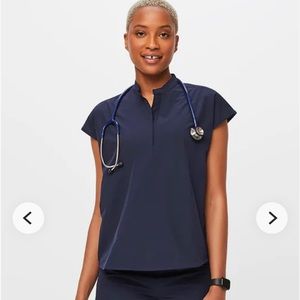 Figs Rafaela scrub top